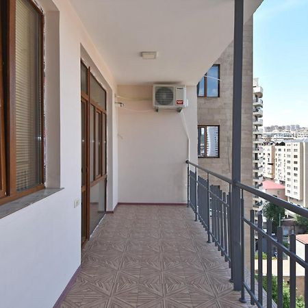 Rent Inn Yerevan On Arami Street المظهر الخارجي الصورة