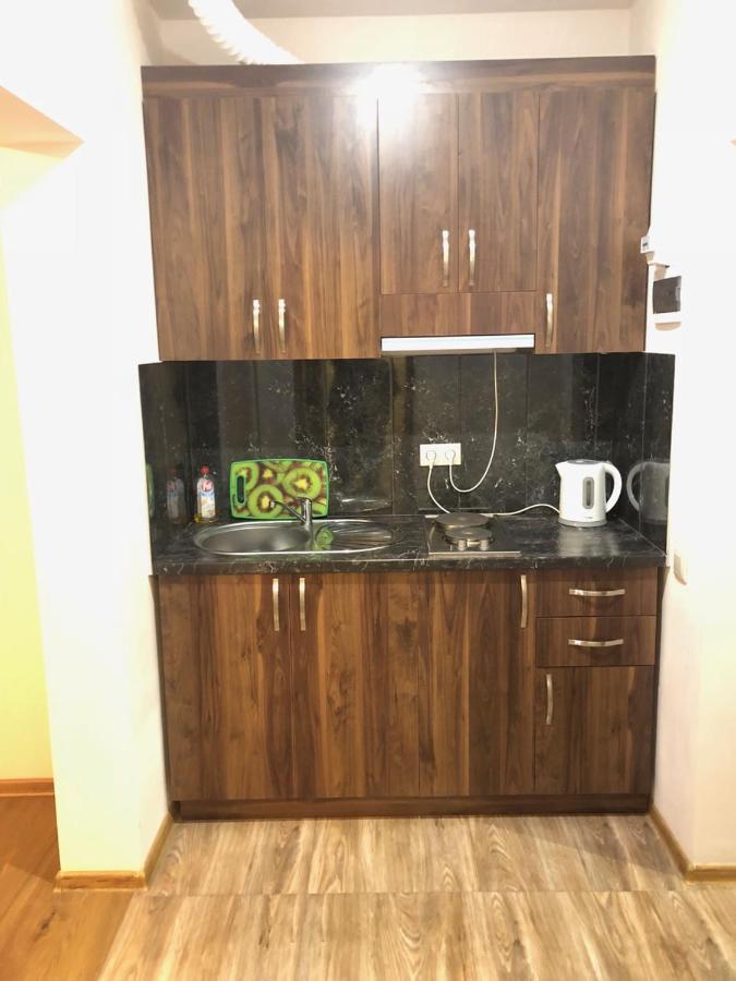 Rent Inn Yerevan On Arami Street المظهر الخارجي الصورة